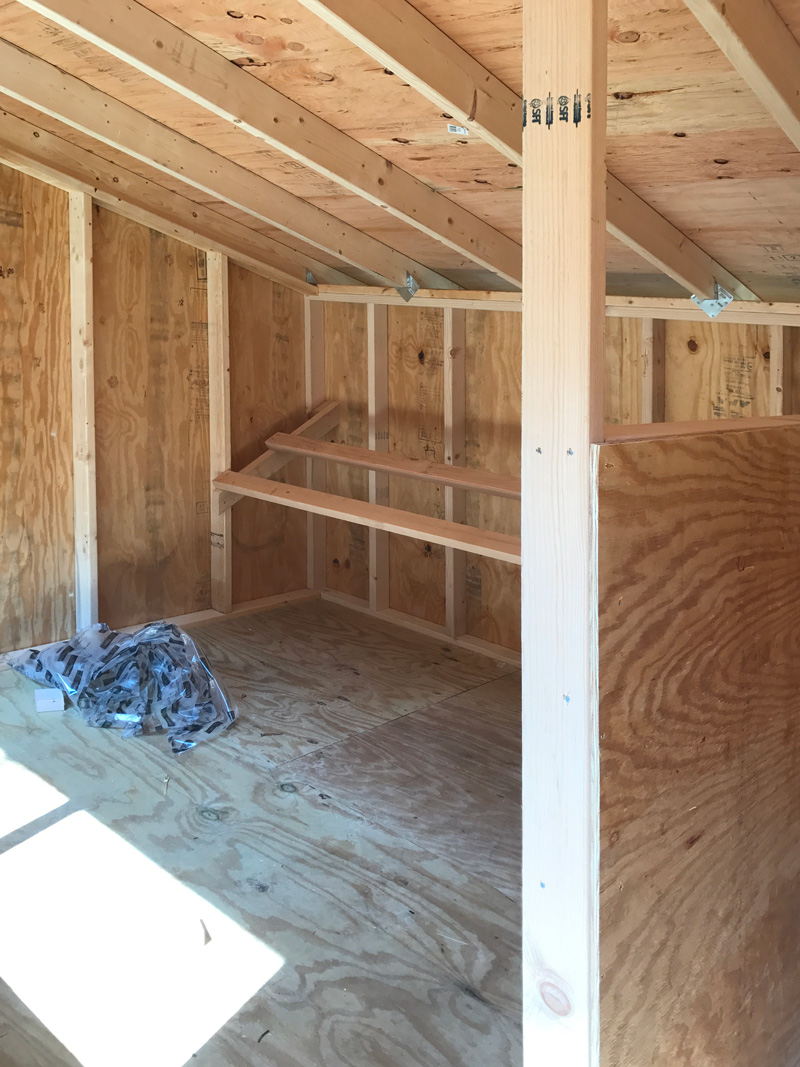 chicken coop details 2